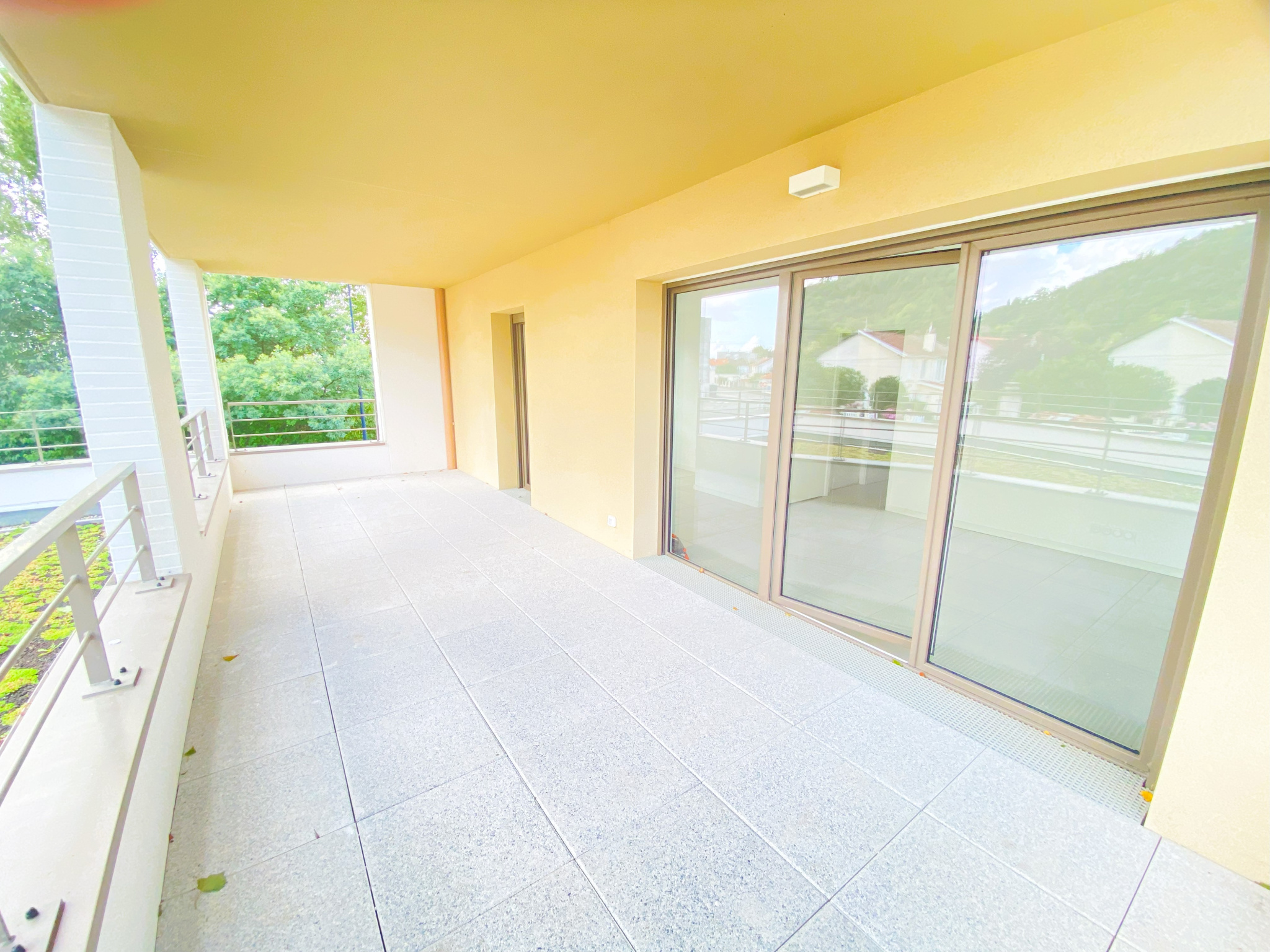 Appartement 3 pièces avec terrasse